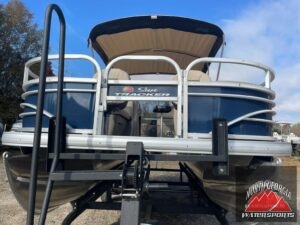 2023 Sun Tracker Fishin' Barge® 20 DLX