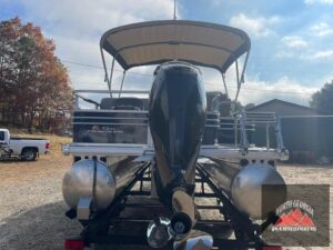 2023 Sun Tracker Fishin' Barge® 20 DLX