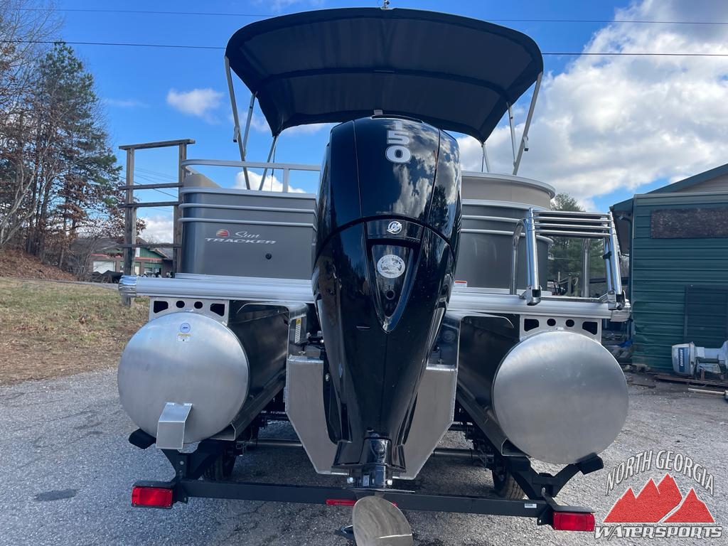 2023 Sun Tracker Party Barge 22 RF XP3