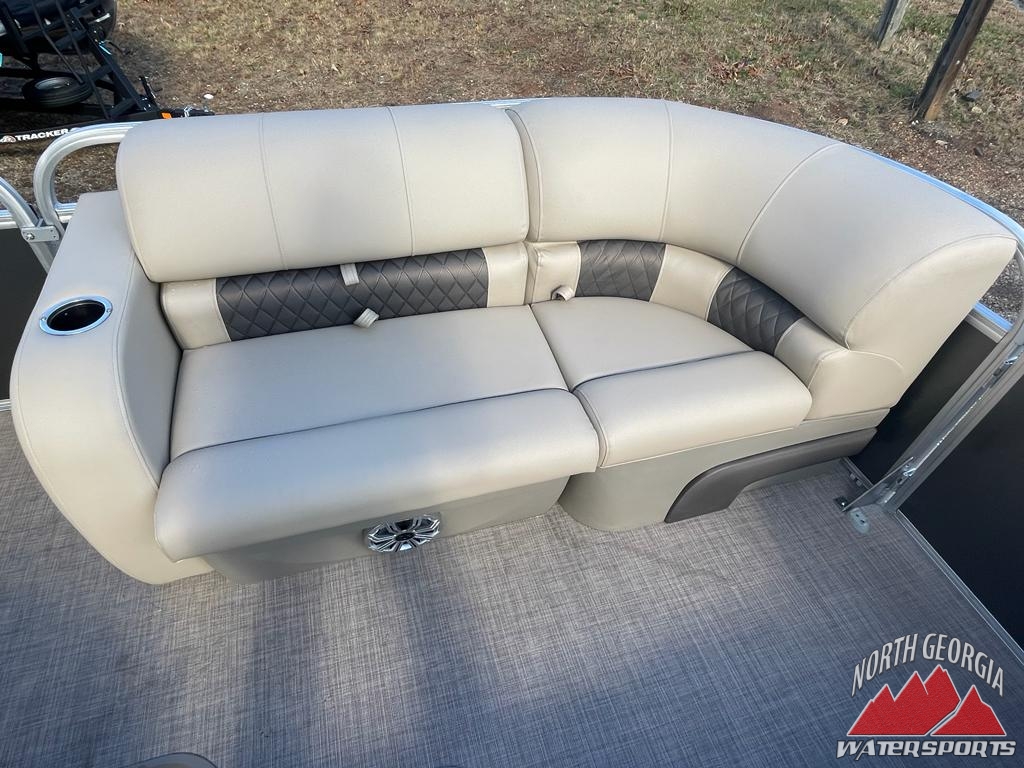 2023 Sun Tracker Party Barge 22 RF XP3
