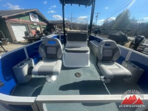 2021 Lexington 317 3 Series Center Console Pontoons