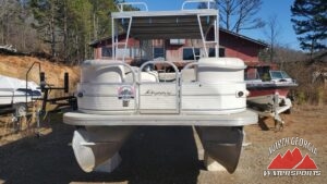 2006 Sun Tracker Double Decker Slide Boat