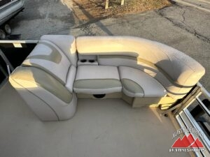 2019 Sun Chaser 22 LR Geneva Series Pontoon