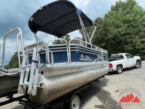 2021 Sun Tracker Party Barge 20 DLX - Demo