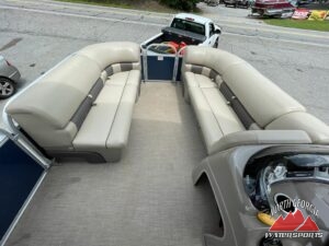 2021 Sun Tracker Party Barge 20 DLX - Demo