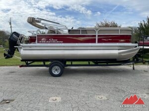 2023 Sun Tracker Party Barge 18 DLX