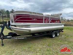 2023 Sun Tracker Party Barge 20 DLX