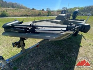 2016 Tracker Grizzly 1654 SC
