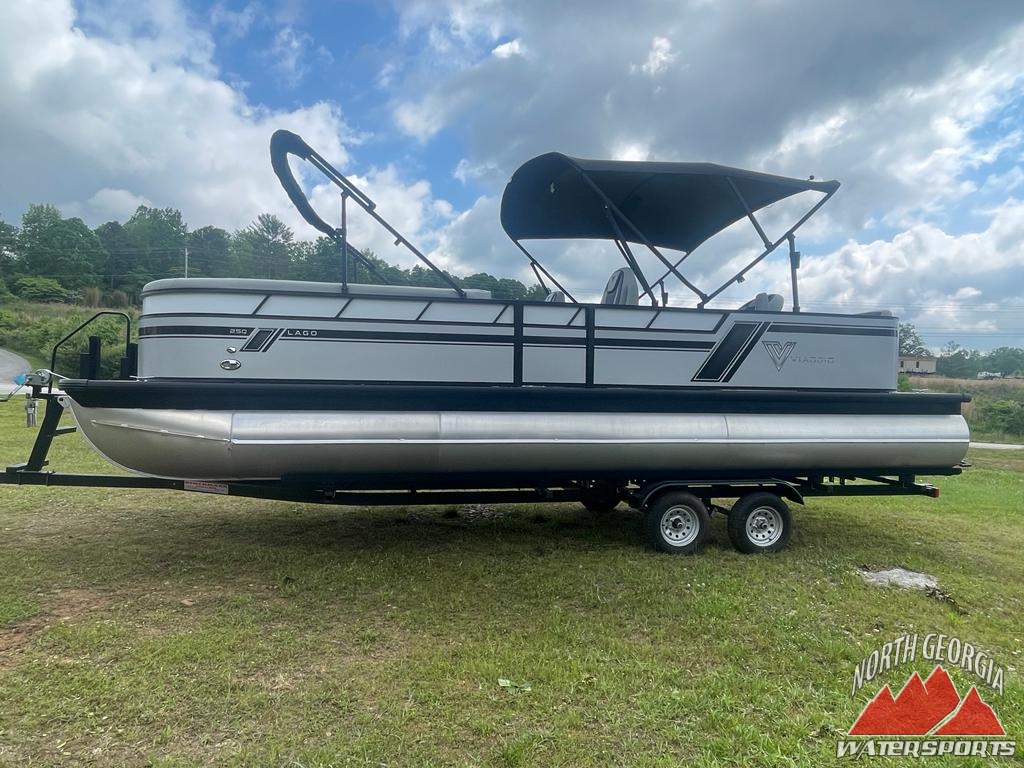 2023 Viaggio Lago 25 Q Tritoon BLOWOUT PRICE! - North Georgia Watersports